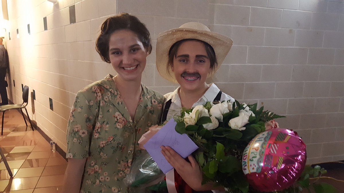 gracier225's tweet photo. Opening night for Dark Of The Moon was a success❤️❤️ @bmaLmadA https://t.co/ADVUFux3fN