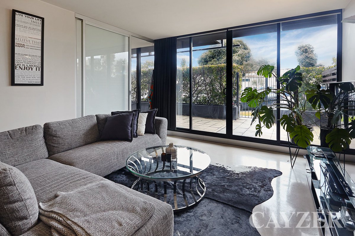 CayzerRE's tweet photo. G03/15 Pickles Street, Port Melbourne
AUCTION: Saturday 28 October at 11am
AGENT: Brocke Hambrecht 0466 599 724
https://t.co/DvJygAx664 https://t.co/SsYrxA9wLa