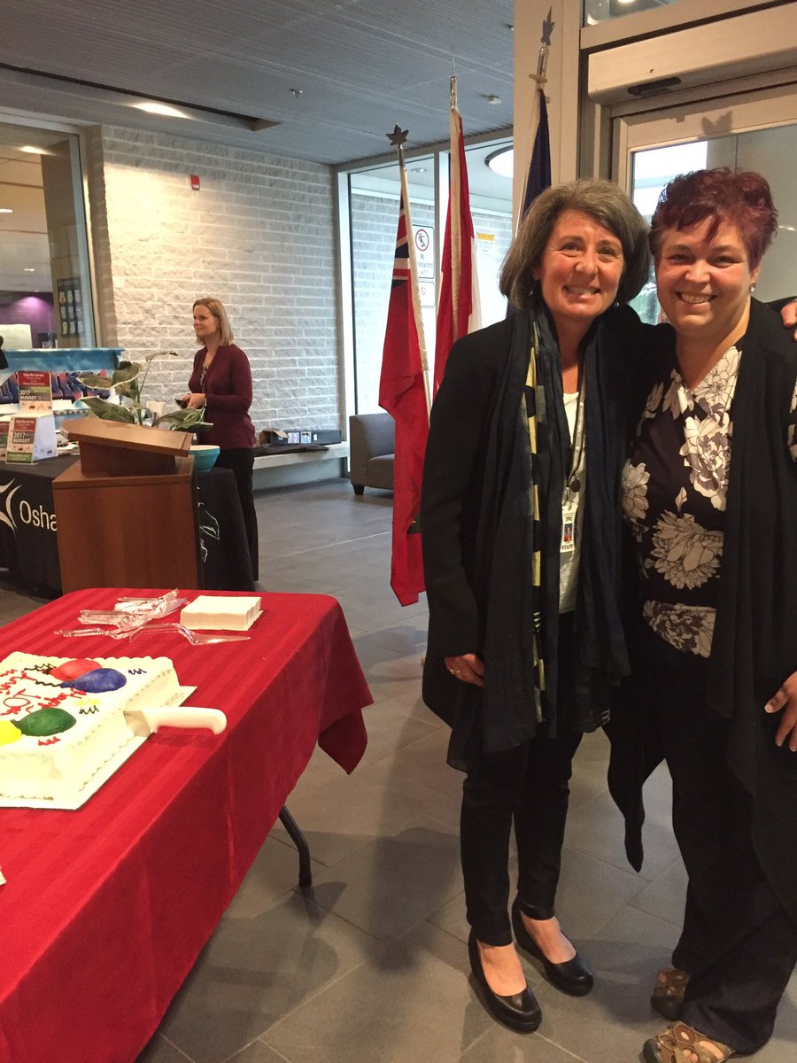 LoweryTrustee's tweet photo. Recently at 10th anniversary of S Oshawa Community Centre. Great partnership @GLRobertsCVI @oshawacity to benefit youth https://t.co/N088wJNu8D