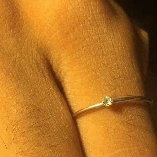 QUEEN_EU97's tweet photo. Tu acceptes ou tu boudes? #persoJeBoude Je préfère la demande sans bague 😏 https://t.co/bobQALwMzC
