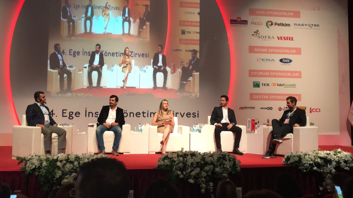 İzmir’de <a href="/PERYONEGE/">PERYÖNEGE</a> ‘deyiz, İK’da dijitalleşmeyi konuşuyoruz. <a href="/sarginerdogan/">Sargın Erdoğan</a> sahnede.