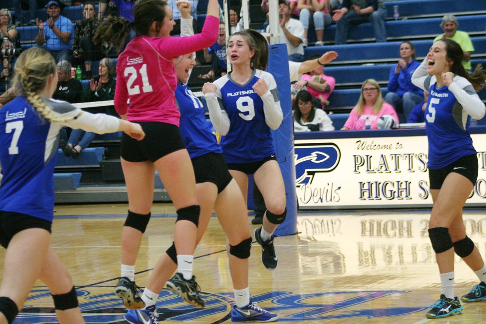 JournalHardin's tweet photo. Plattsmouth VB srs Kyla Alexen, Chloe Andersen, Zoey Mitchell, Maddy Porter, Marisa Sunderman won final match on their home floor. https://t.co/8jEIo2nZNM