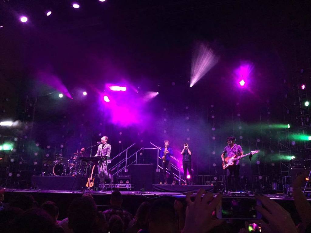 Mind1Official's tweet image. These guys ROCK!!! #saintmotel #adobemax2017 #maxbash #party #music #mind1tv