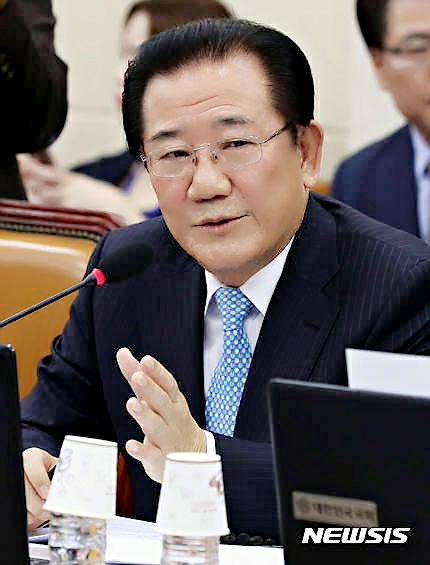 기획재정부 2일 째 국감이 국회에서 진행되고 있습니다. 저는 800만 소상공인들이 세금내며 당당히 살 수 있도록 하라고 촉구했습니다.ndparty.kr/press-release/…