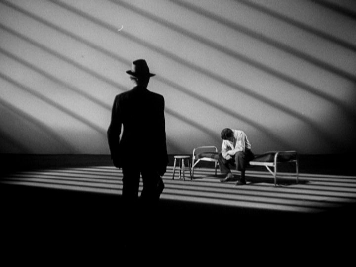 OnePerfectShot's tweet photo. The Dark Beauty of Film Noir in 50 Shots: https://t.co/z6rdUeorMp https://t.co/KJNmef9Ucm