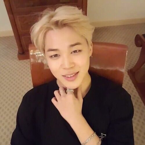 JiminPR's tweet image. -I’m fascinated 
                                by the bright light of your beauty.