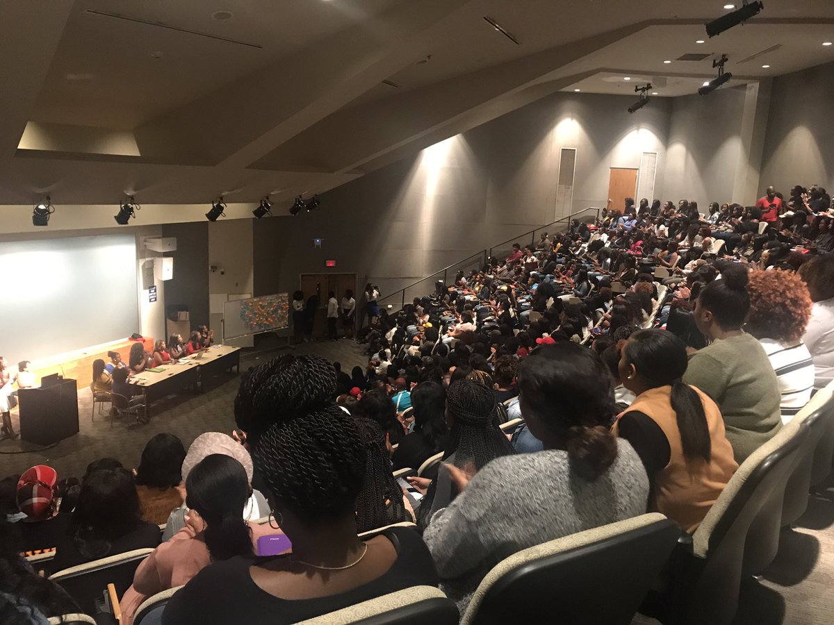 Dazzling ColorZ of Beauty was a success! Thank you everyone for attending. Special thanks to our fellow Greek women for their involvement.