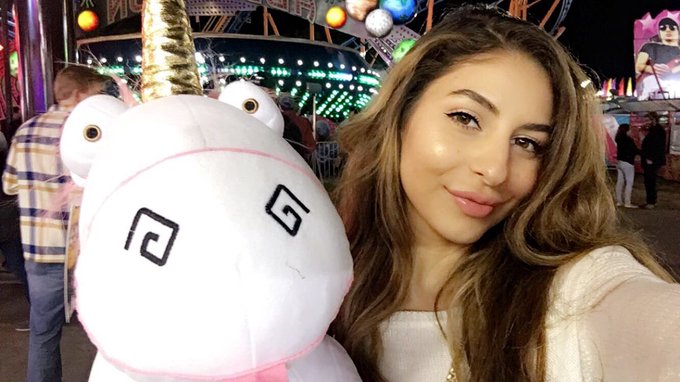 Meet princess Christine. I won her at the fair tonight. She's so fluffyyyy🦄✨ https://t.co/agIPNu4D3l