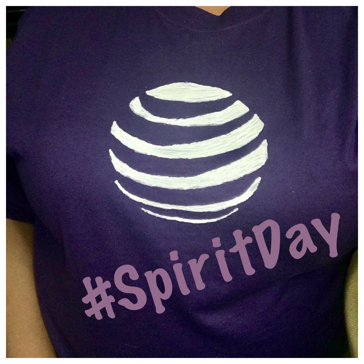N_Vega_Guadian's tweet photo. #EndBullying #SpiritDay #LifeaAtATT https://t.co/XJQTW5O4rD