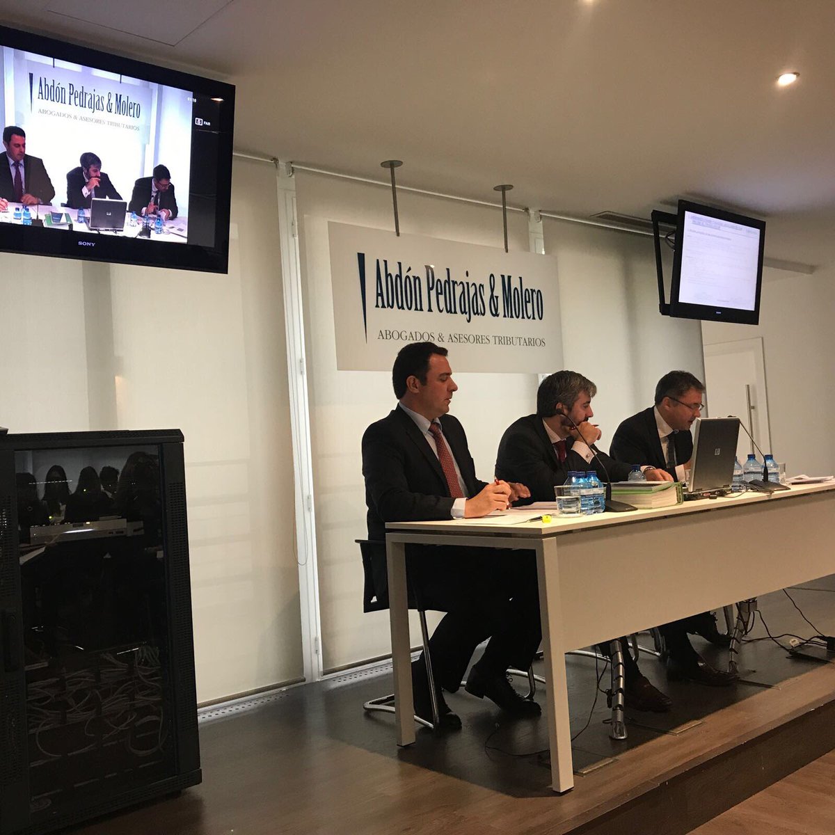 #AulaLaboral sobre #Indemnizaciones y su triple tratamiento #Laboral #Social y #Fiscal con <a href="/PPEDRAJASQUILES/">PabloPedrajasQuiles</a> <a href="/jesuslahera/">Jesús Lahera</a> y Miguel Arberas