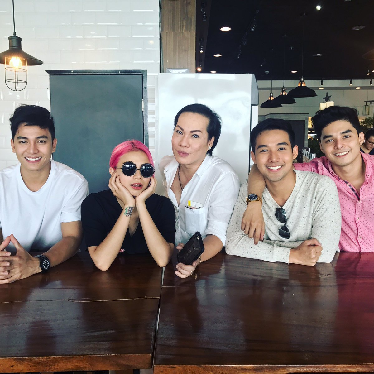 See you in awhile Singapore!Excited na kami for our concert on October 22 at Nexus Auditorium😊 #GMAPinoyTV #KapusoAbroad #KapusoOctoberFeast