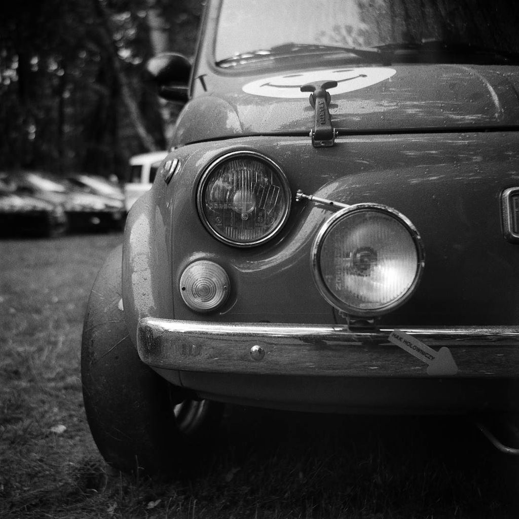 karwasz's tweet photo. Slick.
Lubitel 166b, HP5+
.
#lubitel
#166b
#ilford
#hp5+
#fiat500
#fiat
#abarth
#forzaitalia
#fiatvarsavia
#cars… https://t.co/d8TpzK8OU1 https://t.co/AQebeUBLSa
