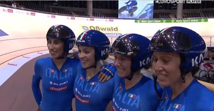 mgbd2023's tweet photo. Grandi Azzurre!!! 😊🚴‍♀️🔝 https://t.co/hbXUuOAQrh
