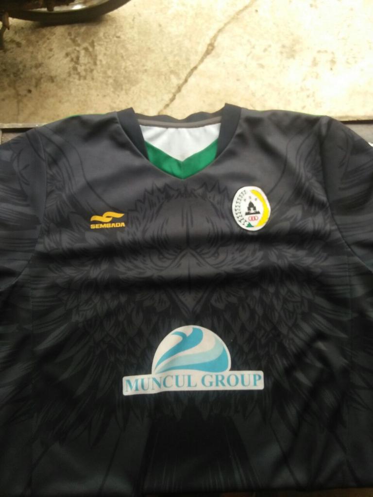 prasetya_a98's tweet photo. Fs Size XL 250 buat nglunasi utang cilegon,,  langsung wa 087705573753 https://t.co/rZkyyVzgLq