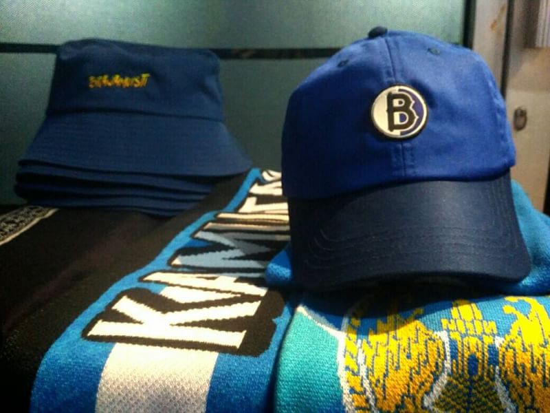 BmMerch's tweet photo. Ready stock. 
Base Cap logo "B" Brajamusti
Blue &amp; Blue Navy
IDR 110K https://t.co/STxOGFFCvu