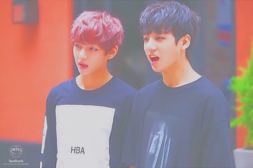 fmk__bts's tweet image. BTS垢___🇰🇷

🌱  03line(02)

🌹  🐰♡🦁

🚨  ぺん歴浅め

#BTS好きな人と繋がりたい 
#ARMYさんと繋がりたい 
#RTしてくれたARMYさん全員フォロー
#拡散希望