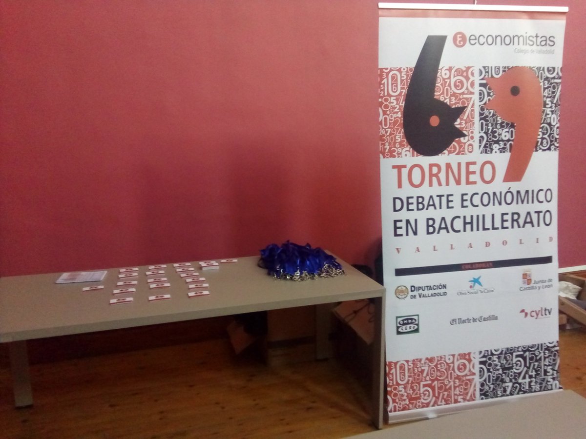Guscobos's tweet photo. Jornada de preparativos de #torneodebateecova Gracias a @Dip_Va por cedernos sus instalaciones https://t.co/bul6YjIgE5