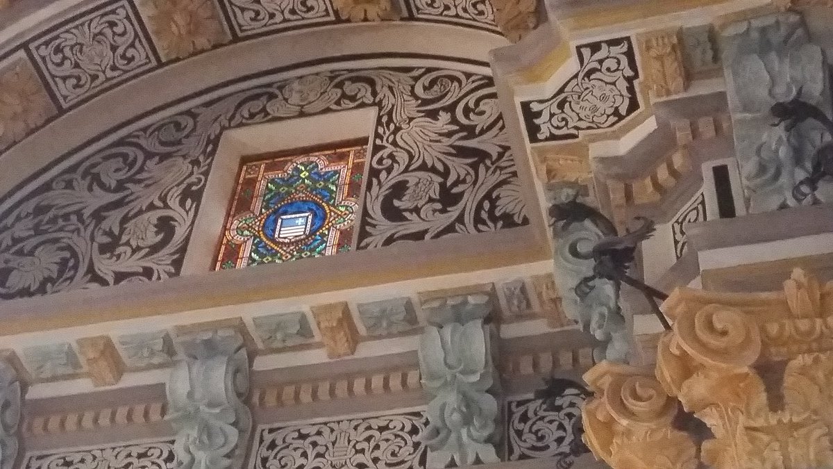 JorgeMarqueta's tweet photo. Mausoleo de los amantes de Teruel, coronada por el @DragondeAragon símbolo de la Corona de Aragón @TurismoTeruel @aragonturismo @GobAragon https://t.co/Ky6Ov9GPQ9
