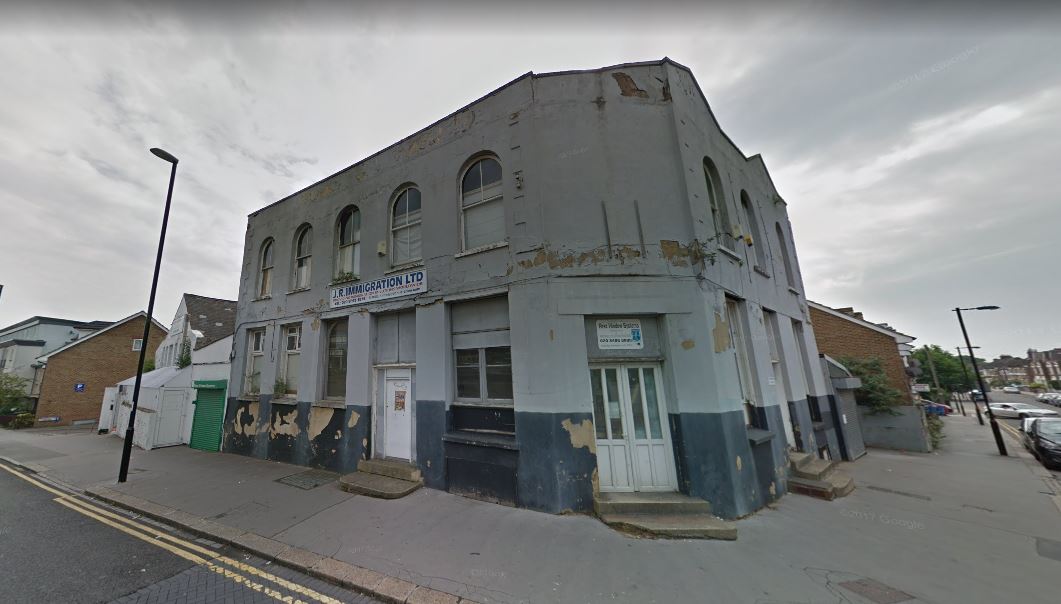 SNPlanningWatch's tweet photo. Planning application submitted to refurb / redevelop building on corner Clifford Road - opposite rear entrance of Norwood Junction - https://t.co/U3JpVVoZZR https://t.co/0jEeww1vts