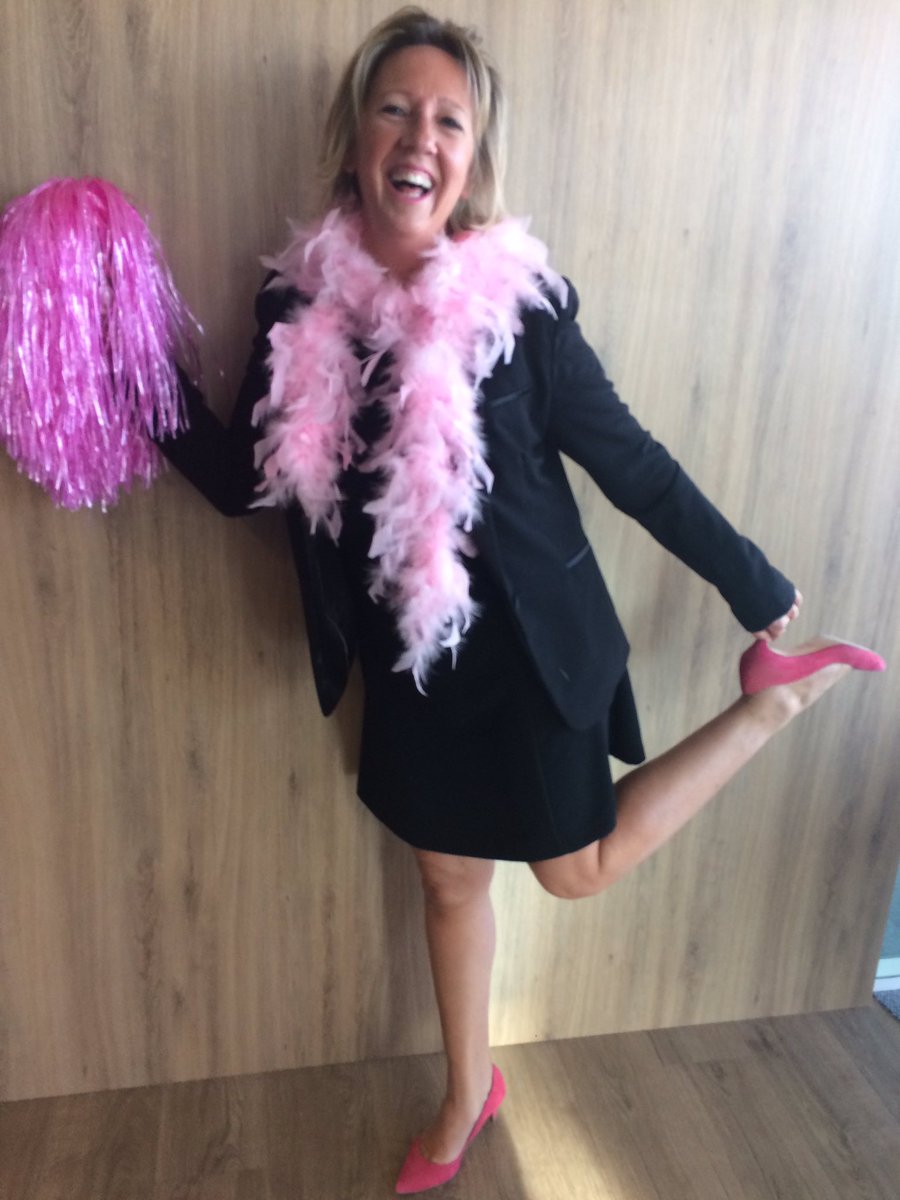 A_del_Monaco's tweet photo. #OctobreRose #AXAAtoutCoeur https://t.co/v8IkyCyWLP