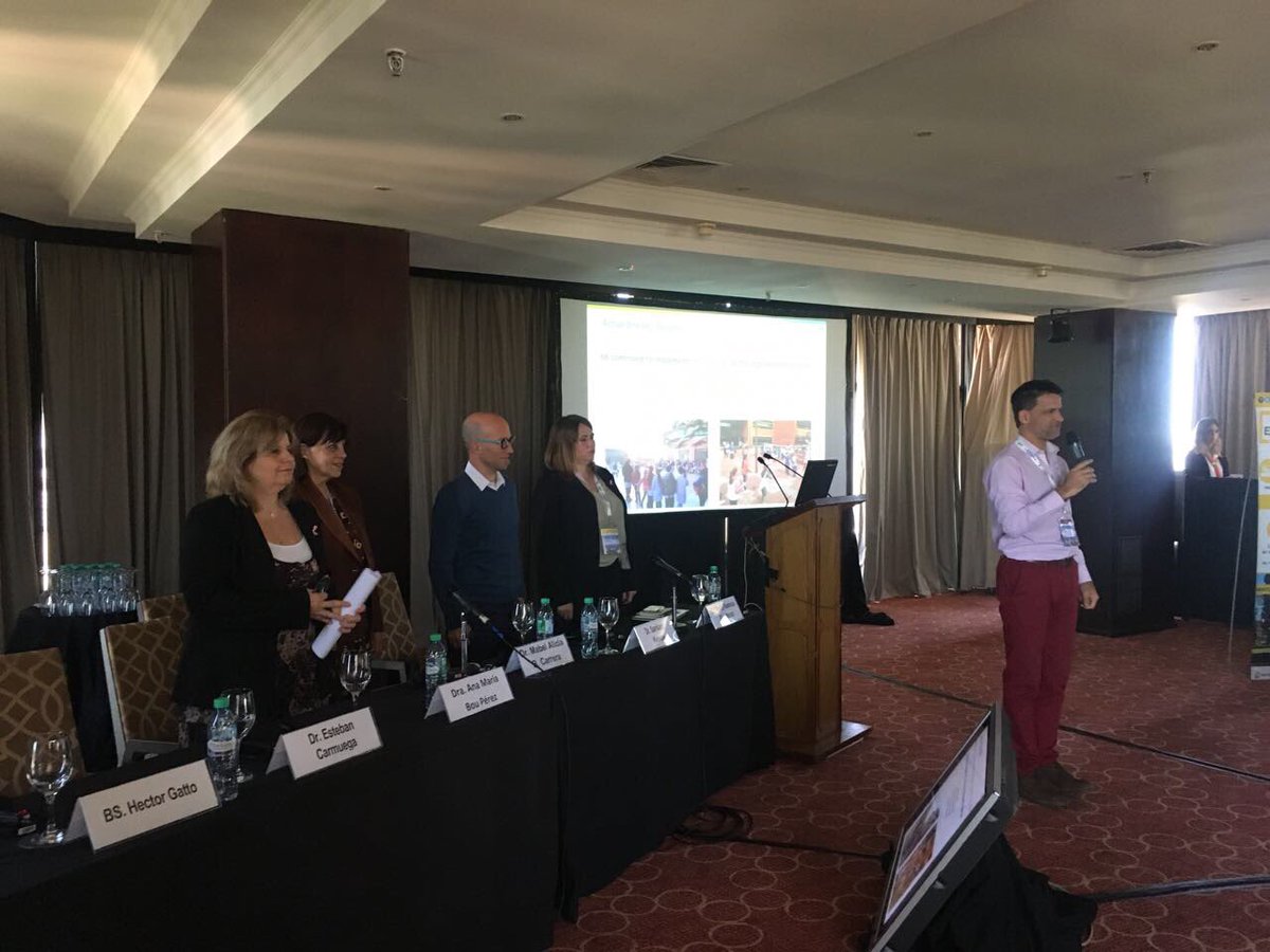 MatiasLopezBA's tweet photo. #PausaActiva en el XXI Congreso Internacional de Nutrición 2017 en #SheratonBA junto a la Ministra de Salud @anabouperez !#BACiudadActiva https://t.co/yxUcLUhwQw