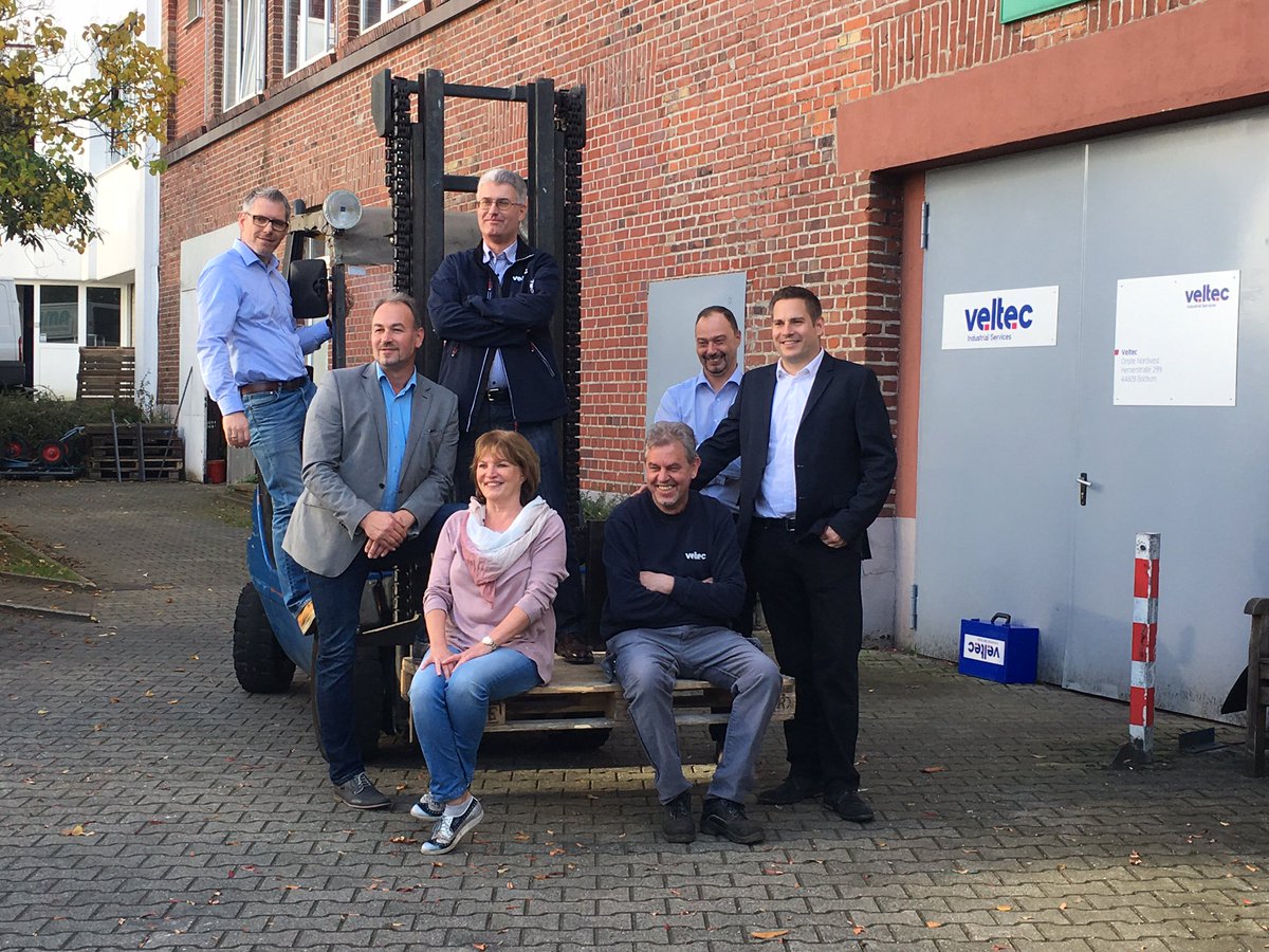 veltec_services's tweet photo. Inside Veltec: heute stellen wir unser Bochumer Team vor. Weitere Teams: https://t.co/LQojJskMj6
#Rheinland #NRW #Industrieservices #Veltec https://t.co/fK822SBX88