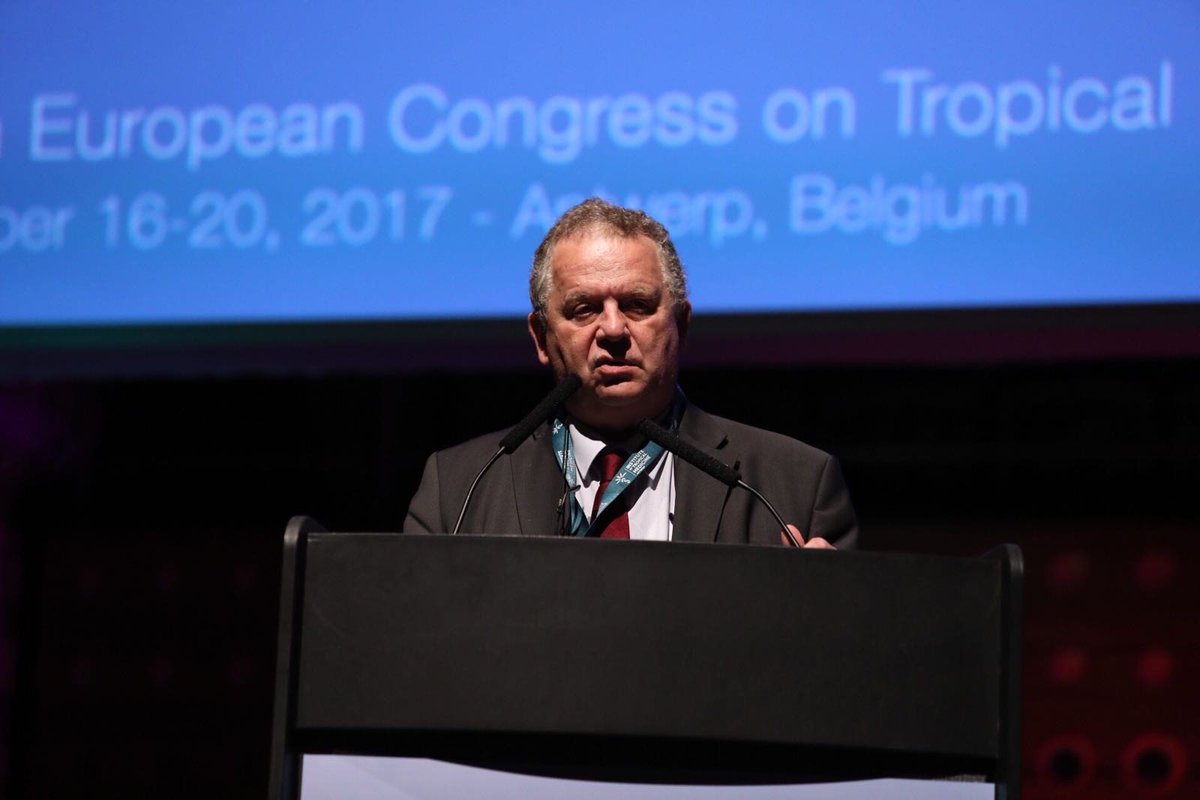 ECTMIH2017's tweet image. .@ITMantwerp director Bruno Gryseels gives a big thank you to all the participants, speakers and the entire organisational team #ECTMIH2017