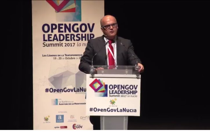 DeputacionOU's tweet photo. #OpenGovLaNucia @ManuelBaltar"O se es transparente o no se es transparente, no es una obligación es una actitud" https://t.co/nZmuop1lPZ