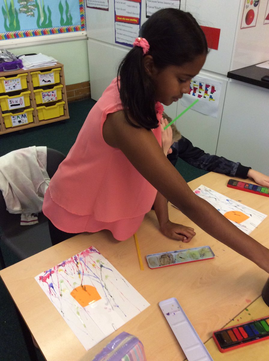 BroughPrimary's tweet photo. Year 5 - Straw art. It's raining, it's pouring. #outdoors #topiclink #thewatercycle https://t.co/qYSXqdGenX