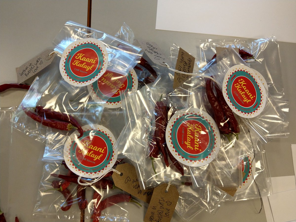 Deshni_P's tweet photo. Friday is enterprise learning day! Gr8 morn with Bristol's finest chilli growers &amp; aspiring entrepreneurs frm @HannahMorePri 🌶 on sale soon! https://t.co/su8LOQpDvG
