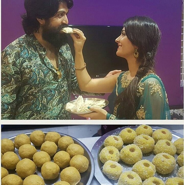 RockingStar1111's tweet photo. ದೀಪಾವಳಿ ಹಬ್ಬದ ಸಂಭ್ರಮ ನಮ್ಮ ಅತ್ತಿಗೆ ರಾಧಿಕಾ ಪಂಡಿತ್ ಅವರು ನಮ್ಮ ಯಶ್ ಅವರಿಗೆ ಸಿಹಿ ತಿನಿಸಿದ್ದರು. 
#HappyDiwali
@NimmaYash @NimmaRPFC https://t.co/aN3jh1VgFV