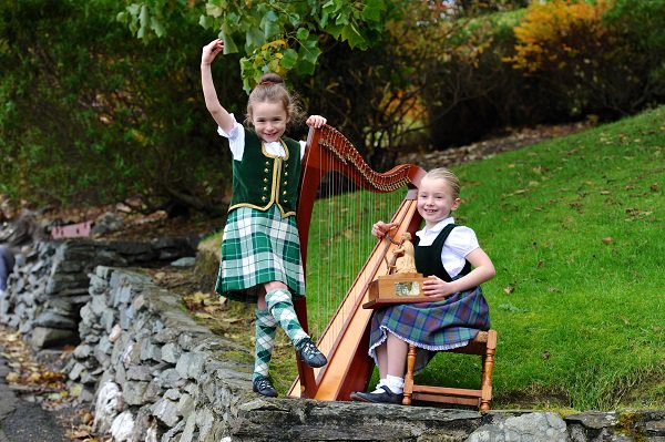 CalMacFerries's tweet photo. Todays Gaelic word of the day is a' dannsadh which means dancing. Join us every day this week on our #Mod2017 journey and learn some Gaelic. https://t.co/zX1rygC1mb