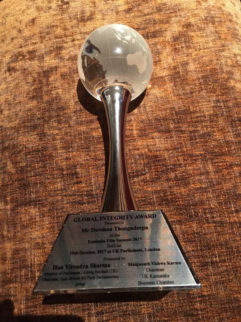 pradeepkulal123's tweet photo. #FirstSouthIndianActor to Bag Award From #UKParliament At #HouseOfCommons👏🏻#HemmeyaKannadiga. 👏 @dasadarshan Sir https://t.co/a5G33LYXZy