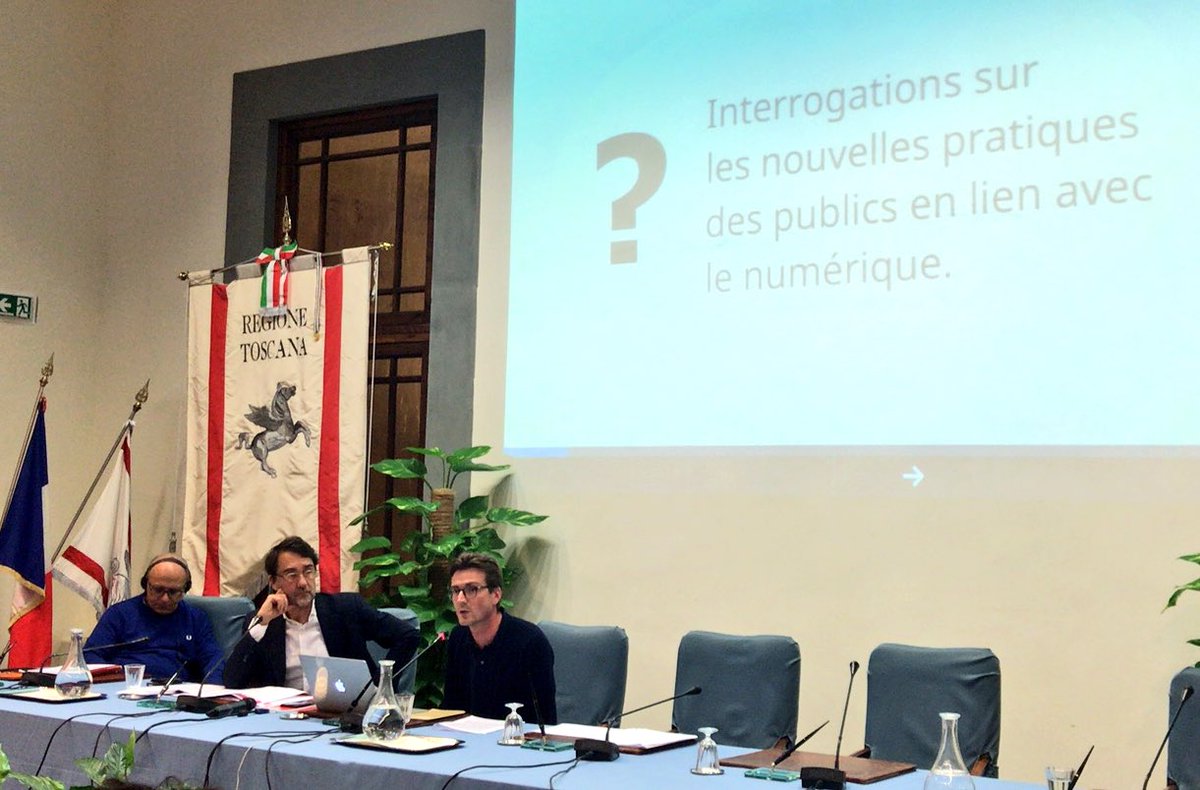 france_odeon's tweet photo. @fabricebassemon presenta gli strumenti della sua associazione "clair obscur" #diy #mashup #transmedia #feedback https://t.co/TLHZ6Mid3V