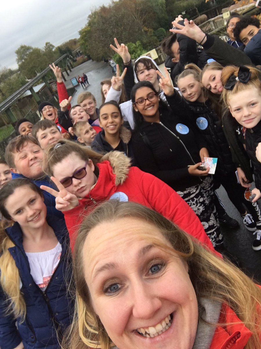 AH_TeamBusiness's tweet photo. 8DGR are @chesterzoo We love it! 🦁🐵🐯🐅🐘🦏 @AllHallowsRC https://t.co/oB6UBOYxGq