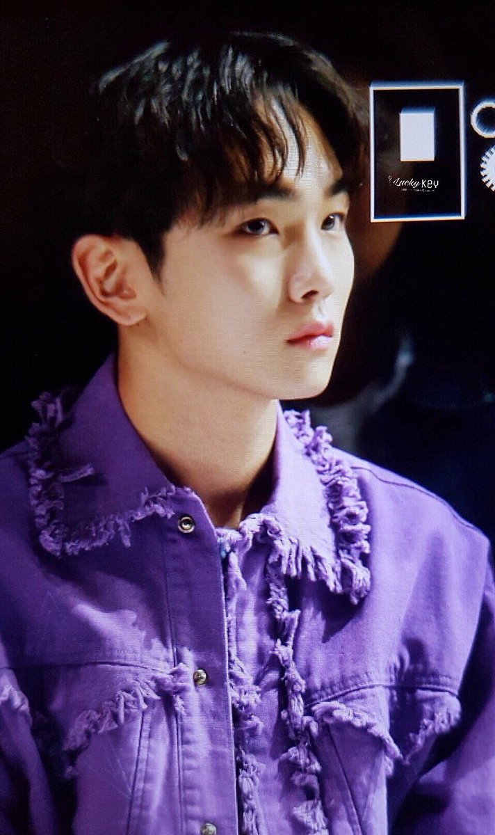 LuckyKey07's tweet photo. 171020 서울패션위크 —#키 #기범 #Key https://t.co/yYrpEWd51w