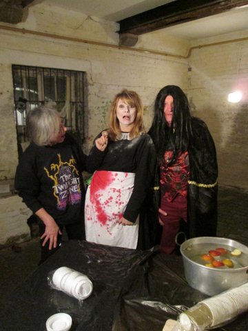 erasmusdarwin's tweet photo. Creepy Cellars &amp; Ghoulish Games!Oct. 28. 11am-5pm Apple bobbing, ghostly trails&amp;spooky story-telling. Dressing up encouraged £2.50 per child https://t.co/ITEPICrv0V