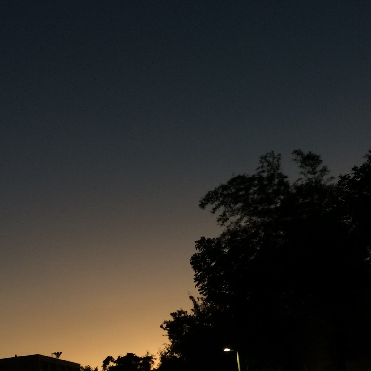 warmsadsongs's tweet photo. เผลอนึกถึง https://t.co/7XD7HtVPm4