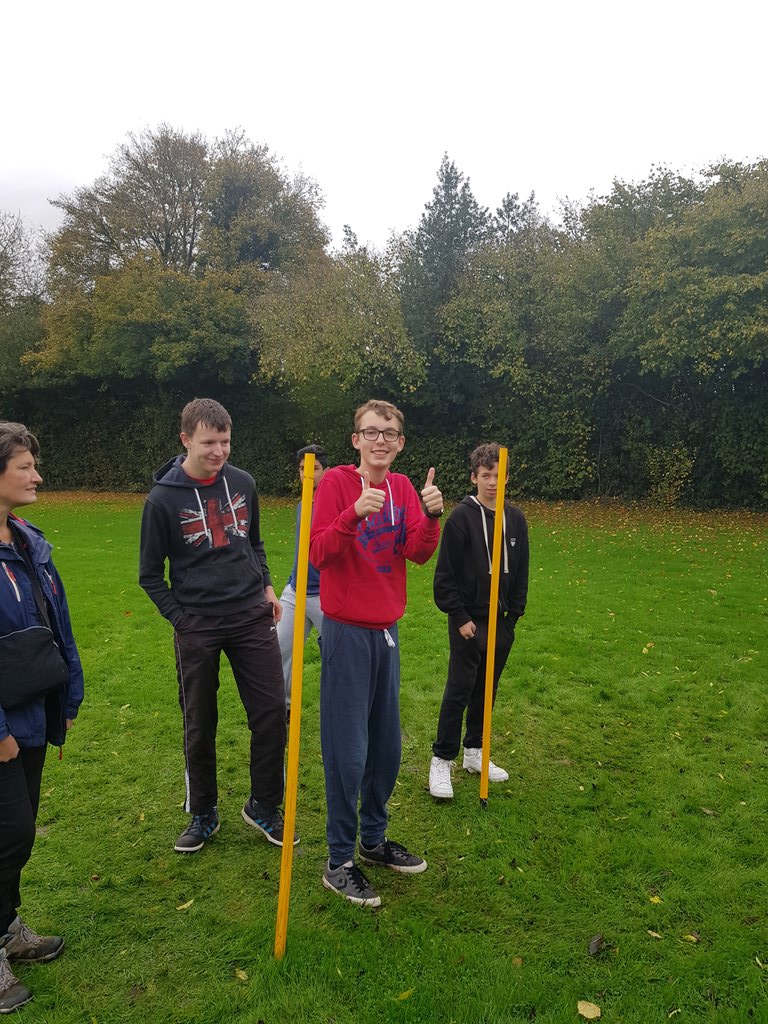 StonyDean's tweet image. KS4 teambuilding day with the @ArmyOTSouthEast. Going incredibly well. #teambuilding #britisharmy #commandtasks