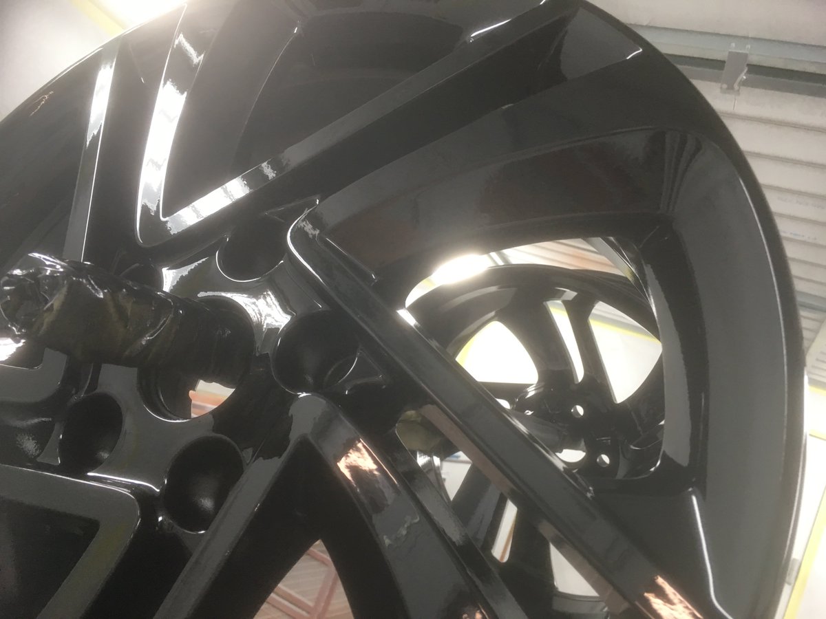 _CityGarage's tweet photo. Have you ever wanted your alloy wheels refurbishing? Connor Hunter completed his alloy wheel assessment. @_CityGarage #TimeToShine🚗 https://t.co/B96MvQGb6e
