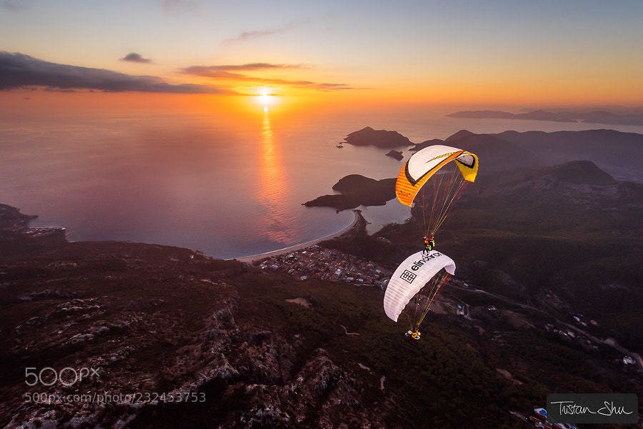 113Wing landing with Jim Nougarolles & Maxime Chiron