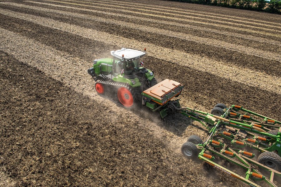 Fendt_nl's tweet photo. Een compleet nieuw model rupstrekker: de #Fendt 900 Vario MT
https://t.co/ywuWbrXYy9 https://t.co/fsQs6V2679
