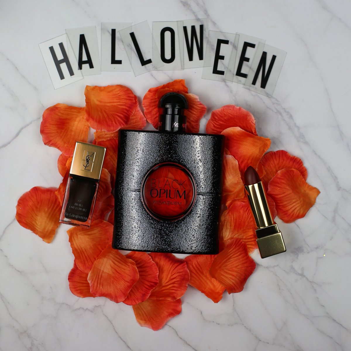 RT to WIN! Halloween is creeping up on us and in preparation YSL are giving away this gorgeous bundle of products! #ysl #yslblackopium
