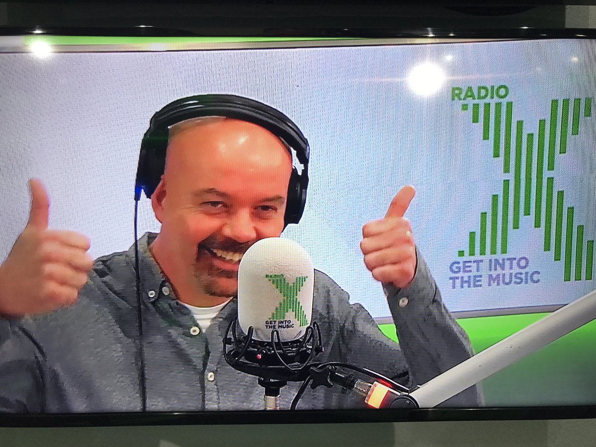 ChrisMoyles's tweet image. It's Friday... YES!
(Retweet this)