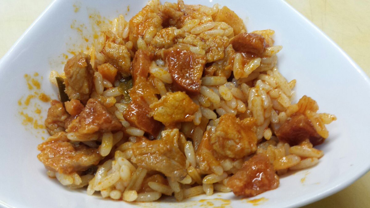 TragonaBar's tweet photo. Hay vida fuera de #Tapapies. Ven a La Tragona y descubre nuestras nuevas tapas, por ejemplo, Arroz a la zamorana. #FamiliaTragona https://t.co/S5Nu3NMbS6