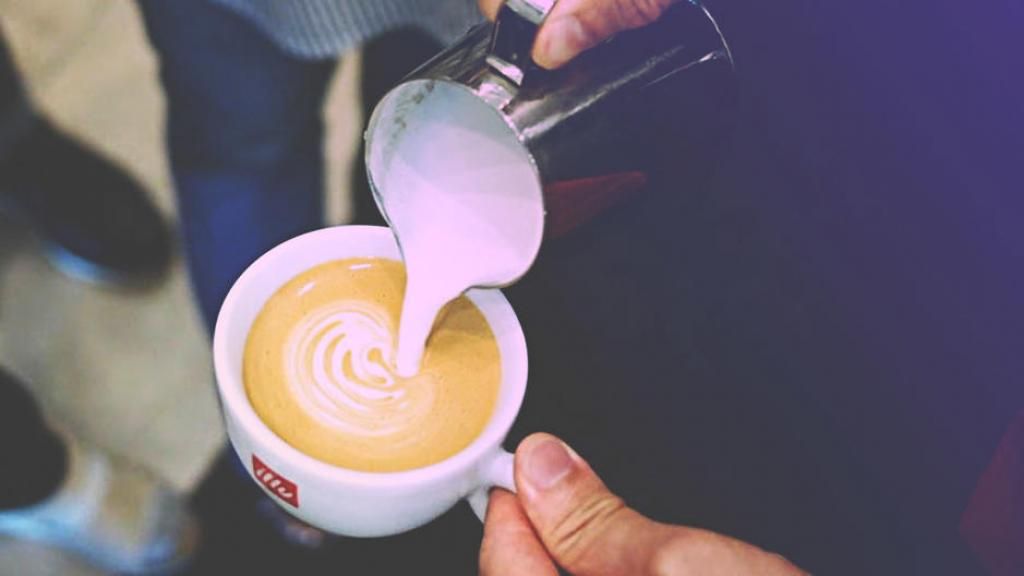 neonroom's tweet photo. An Italian #Coffee Giant On The Future Of #Sustainability | @FastCompany https://t.co/RSFz0DfeLx https://t.co/wjKx8elf9r