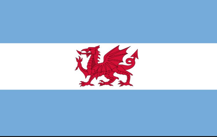 urddynysmon's tweet photo. Pob lwc i @MaredEdwards99 o @YUBoded a @eleniorwerth o @YGyfunLlangefni sydd yn cychwyn ar eu taith i #patagonia gyda @Urddieuenctid heddiw https://t.co/qouuA9ERGZ