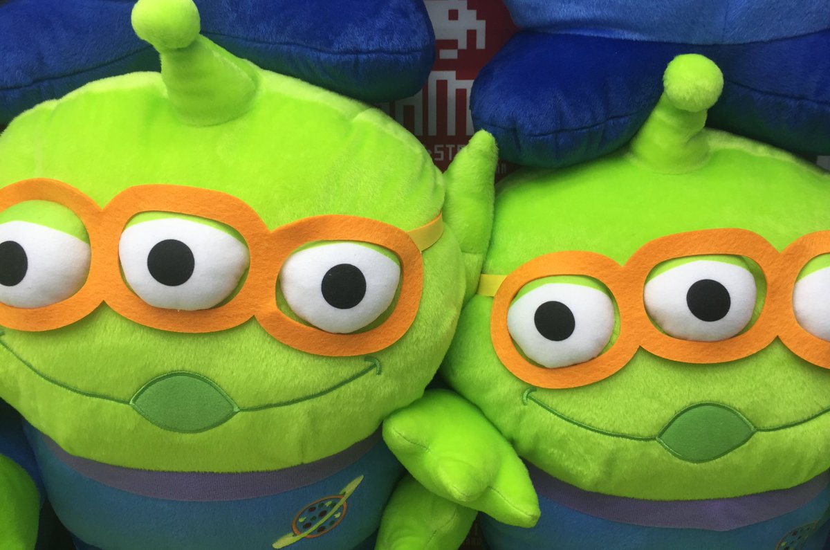 タイトーfステーション柏中央店 No Twitter 新景品 エイリアン ギガジャンボメガネスタイルぬいぐるみ リトルグリーンメンが大きな ぬいぐるみ化です こんな可愛い宇宙人がいたら良いですね 笑 見ていて不思議と落ち着きますよ 皆様のご来店お待ちしており