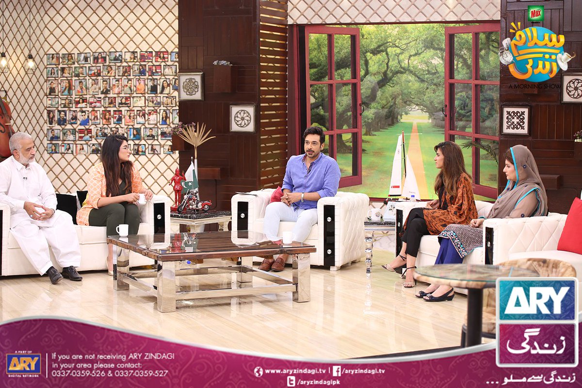 aryzindagipk's tweet photo. Kaisa laga aaj ka show??
#SalamZindagi #ARYZindagi @faysalquraishi #FarhanaAwais #UroojMoiz #AsmaMustafa #MorningShow #GirlsSpecial https://t.co/EP6aNbvPaG