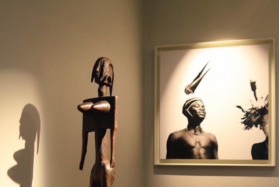 MIDAA_Africa's tweet photo. Exposition : "Parcours des mondes", cœur battant de l’art africain | Le Point #afrique #MIDAA https://t.co/bYY1iLjjtn https://t.co/q1W2oDS8W1